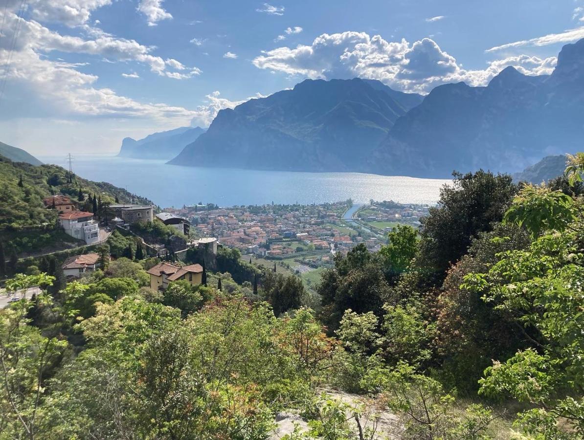 Outdooredo Garda Torbole トルボレ エクステリア 写真