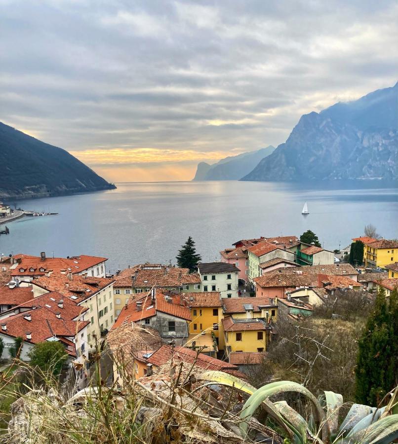 Outdooredo Garda Torbole トルボレ エクステリア 写真