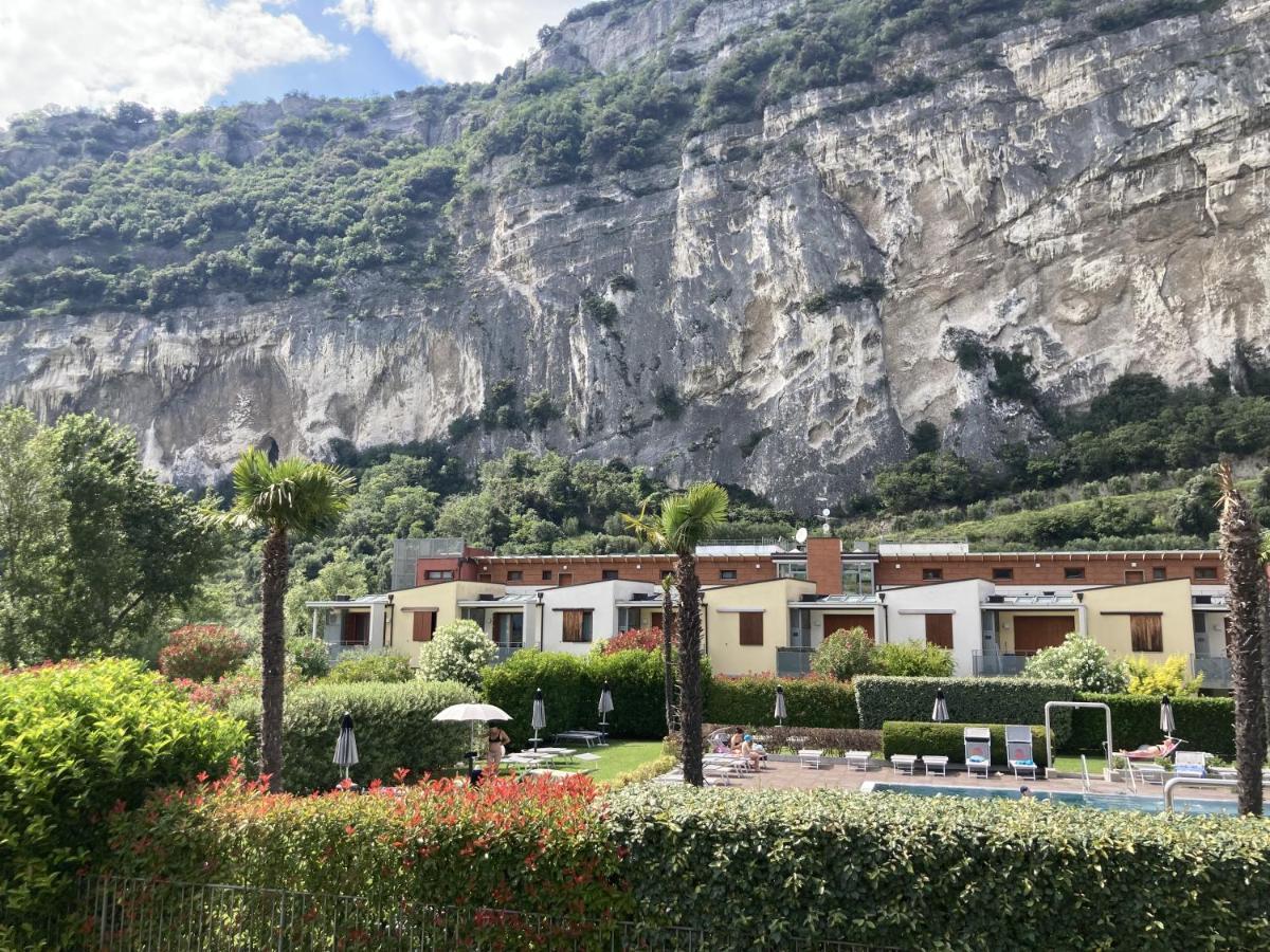 Outdooredo Garda Torbole トルボレ エクステリア 写真